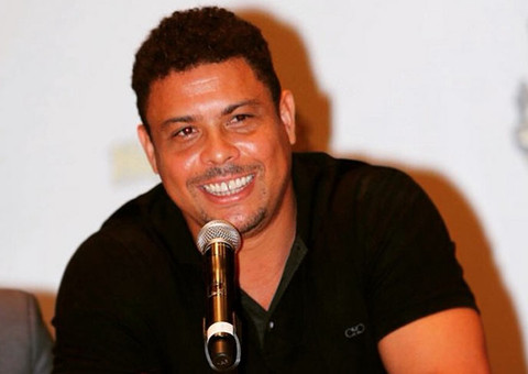 Sócio de time, Ronaldo pretende voltar a jogar