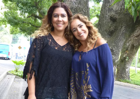 Daniela Mercury quer ter filho com Malu Versoça