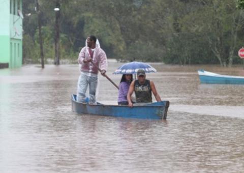 Inundações atingem 6,9 mil pessoas no RS