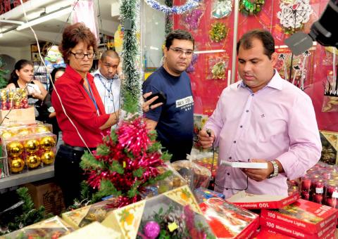 Ipem-AM inicia campanha “Natal Seguro” com fiscalizações no comércio