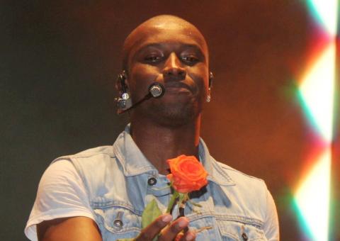 Thiaguinho encanta público paraense