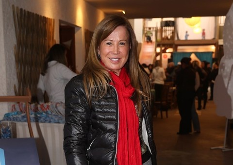 Zilu desiste de ir para Miami e viaja para mesmo lugar que Zezé Di Camargo