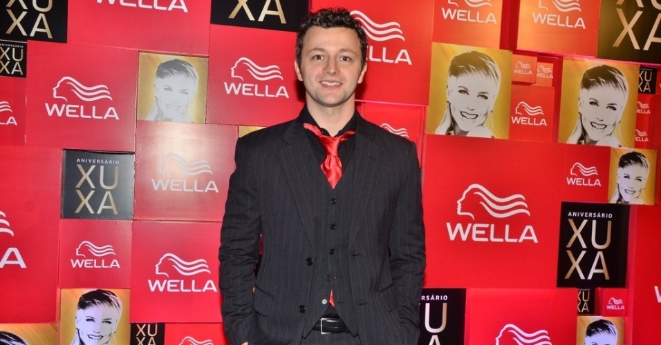 Lucas Lima fala sobre o filho: "Não vamos divulgar, ele não é o bebê real"