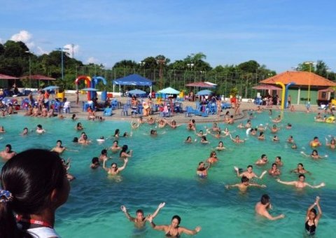 Sesc AM promove atividade de hidrorresistência