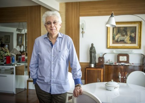 "Acho escrever mais gostoso do que fazer sexo", diz Aguinaldo Silva