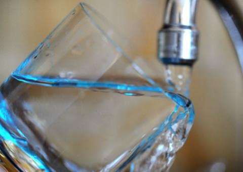 Água de torneira contaminada provoca pânico na China