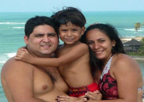 Família desaparecida é encontrada. Todos mortos.