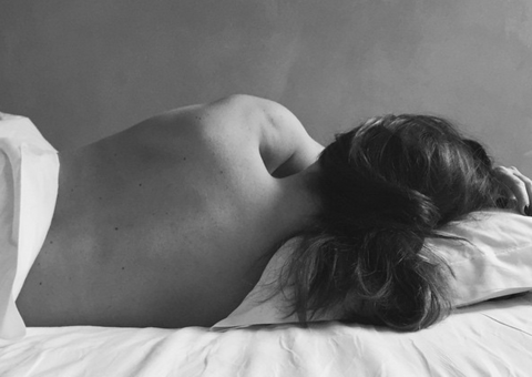 Conheça 5 motivos científicos para você dormir pelado