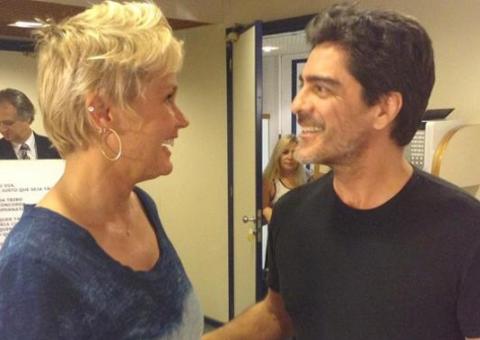 Namorado de Xuxa se declara com poema