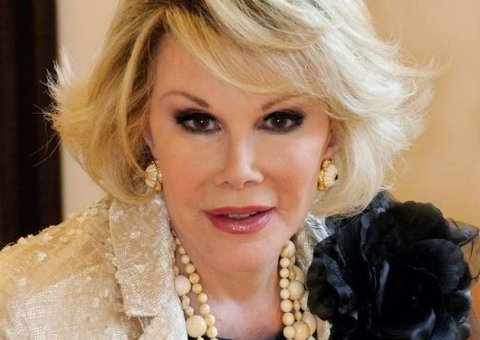 Atriz Joan Rivers sofre parada respiratória