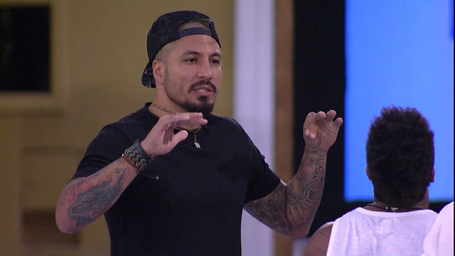 Fernando do BBB 15 revela que nunca mandou vídeo para o programa