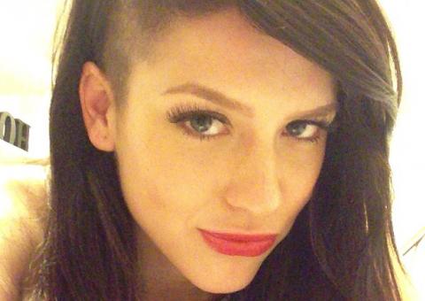 Sophia Abrahão copia look de Fiuk e raspa laterais do cabelo