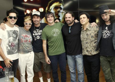 Músicos brasileiros se reunem na coletiva do Rock In Rio