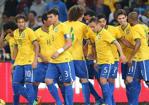 Brasil enfrenta 'freguês histórico' Chile nas oitavas da Copa
