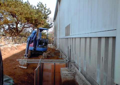 Operário morre soterrado na central nuclear de Fukushima