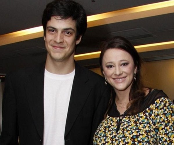 Mateus Solano e Paula Braun anunciam gravidez