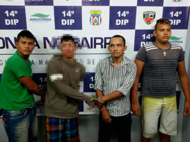 Grupo é preso acusado de roubar carro em Manaus