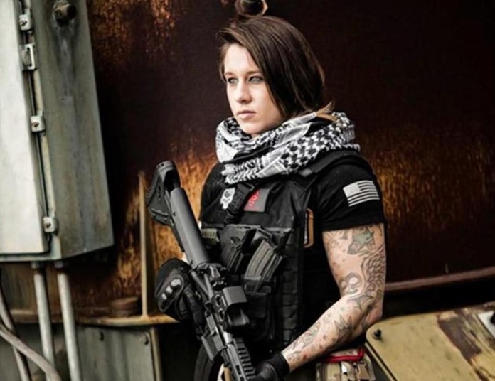 Depois de caçar terroristas, gata americana vai à África combater a caça ilegal