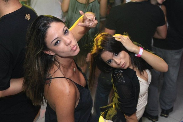 Ex-empresária de Anitta comemora vitória na Justiça