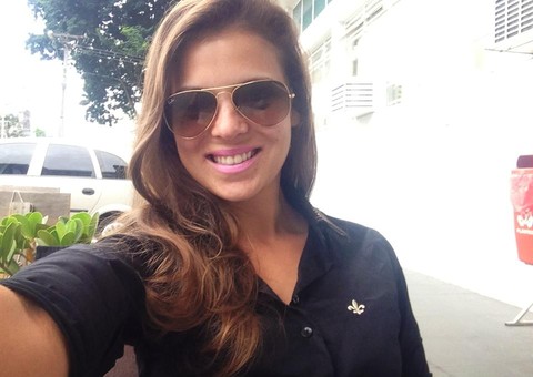 Garota que roubou carro durante test-drive volta a ser presa no Paraná