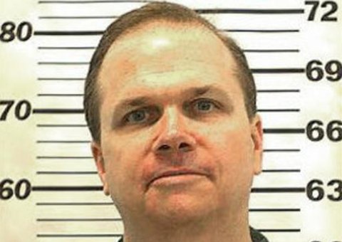 Assassino de John Lennon tem liberdade negada pela oitava vez