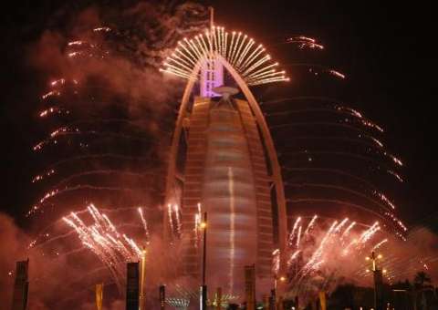  Dubai promete os maiores fogos de artifício do mundo no Ano Novo