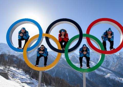 Ministro norueguês gay viajará a Sochi com o marido