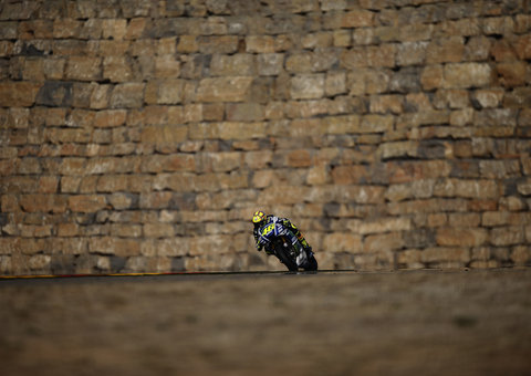 Acidente grave com Valentino Rossi durante o MotoGP