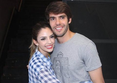 Kaká fala sobre boatos de separação e critica imprensa