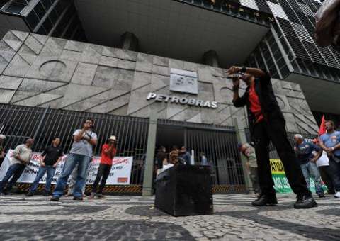 Petrobras anuncia emissão de dívida equivalente a mais de 5 bilhões de dólares