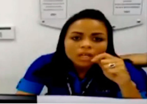 Funcionária da TIM agride consumidor