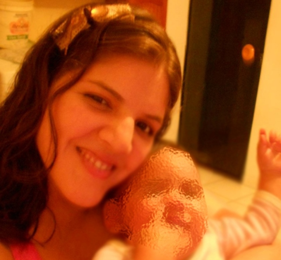 Jovem é morta a facadas pelo marido na frente da filha