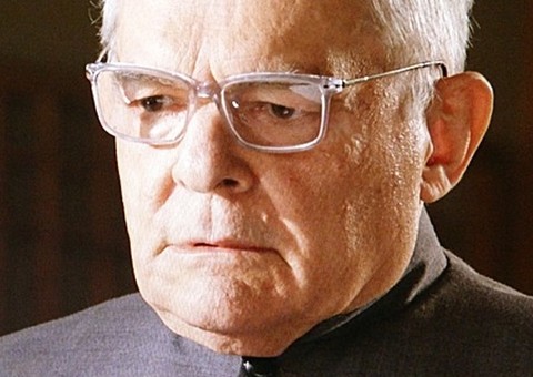 "Império": Silviano é demitido e surta com Zé Alfredo, aumentando desconfiança do público