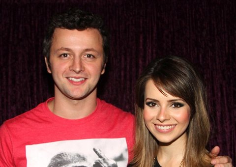 Lucas Lima se irrita com pergunta de dupla sentido de Luciano Hulk para Sandy