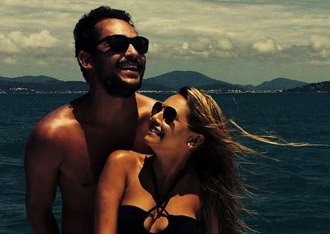   Eduardo Sterblitch se declara para atriz global