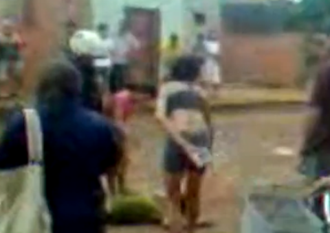 VÍDEO: Jovem é espancado e ainda leva sermão da irmã na espera do Samu