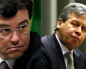 OS SANTOS  DELES NÃO SE CRUZAM, MAS...