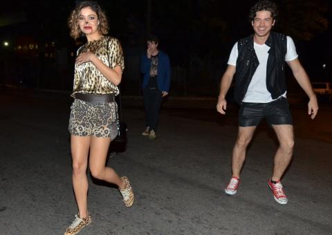 Elenco da novela Sangue Bom realiza festa de Halloween