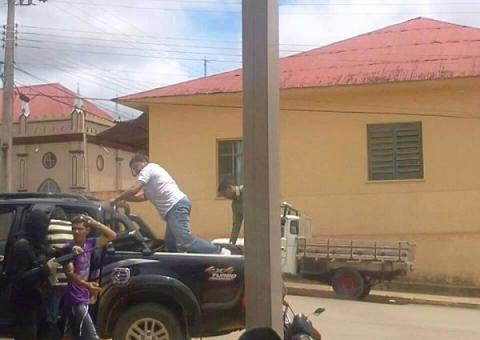 Policias Federal, Civil e Militar na caçada aos assaltantes do Banco do  Brasil