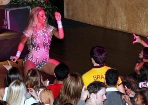  Valesca Popozuda se apresenta em MIlão, na Itália