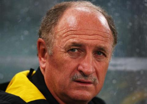 Contra polêmicas, Felipão convoca Julio Cesar para Copa