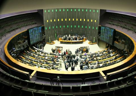 Câmara dos Deputados rejeita PEC 37 com 430 votos contrários