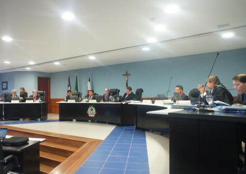 Prefeituras são multadas por não enviar relatórios ao TCE