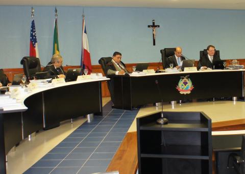  TCE multa prefeito de Envira por não enviar balancetes mensais