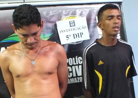 Dupla é presa com maconha hidropônica no Santo Antônio