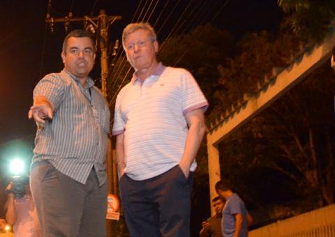 Prefeito Artur vistoria obras nos bairros de Manaus