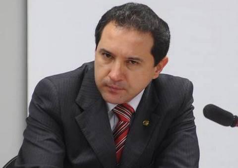 STF suspende sessão que manteve mandato de Donadon