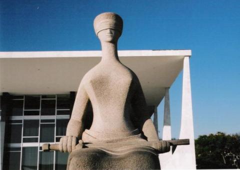 Notícias da Justiça e do Direito nos jornais desta sexta-feira