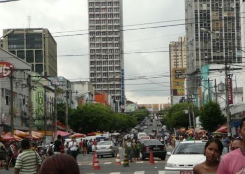 Centro de Manaus pode ter rede elétrica subterrânea, sugere vereador