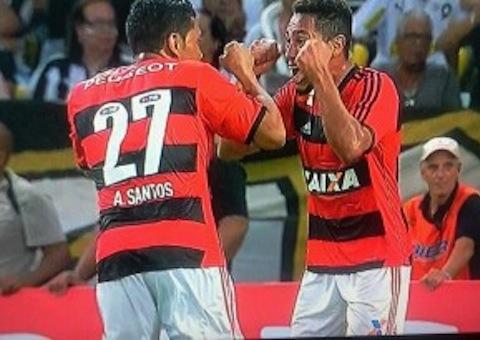 Com 3 de Hernane, Fla goleia Botafogo e vai à semifinal